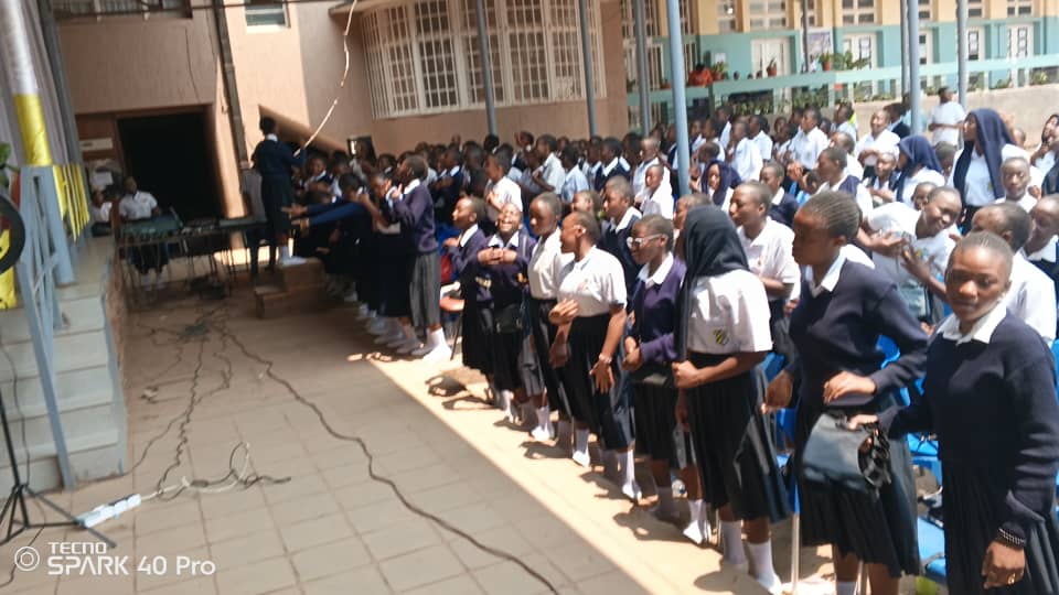 Le Lycée Tuendelée confie sa nouvelle année scolaire à l'Esprit Saint